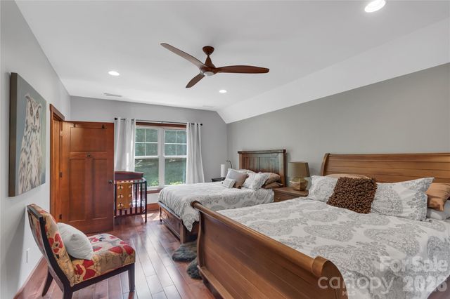 334 Willow Top Lane, Lake Lure, NC 28746