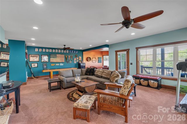 334 Willow Top Lane, Lake Lure, NC 28746