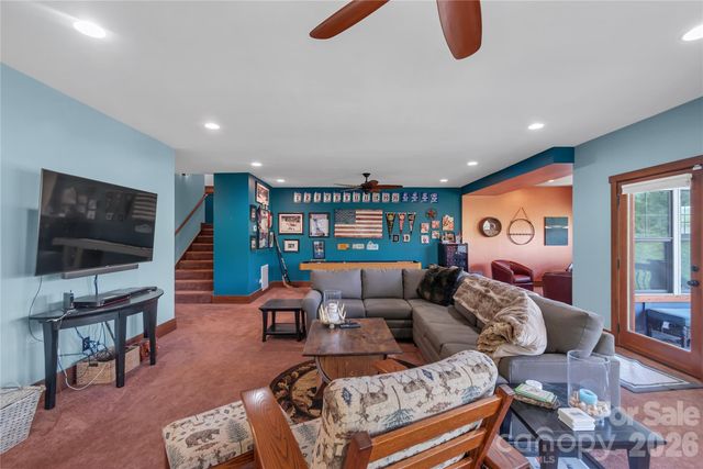 334 Willow Top Lane, Lake Lure, NC 28746