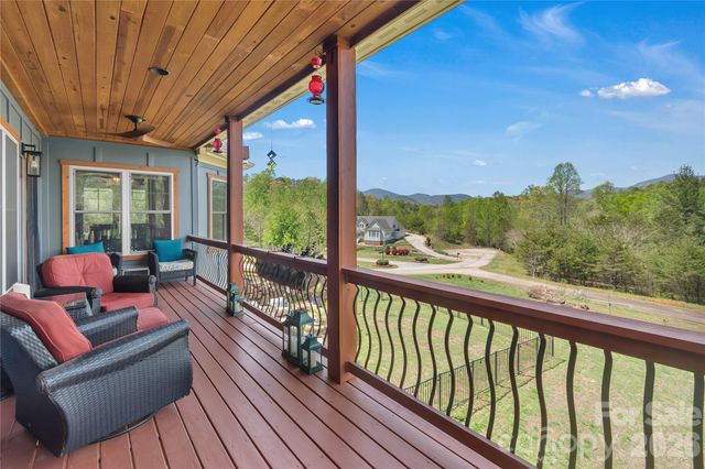 334 Willow Top Lane, Lake Lure, NC 28746