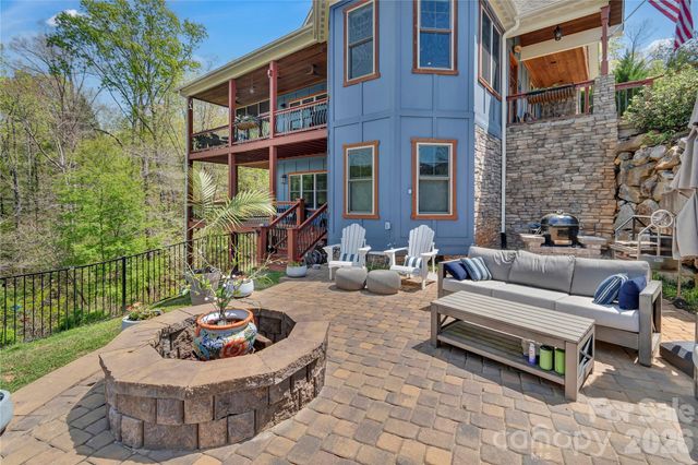 334 Willow Top Lane, Lake Lure, NC 28746