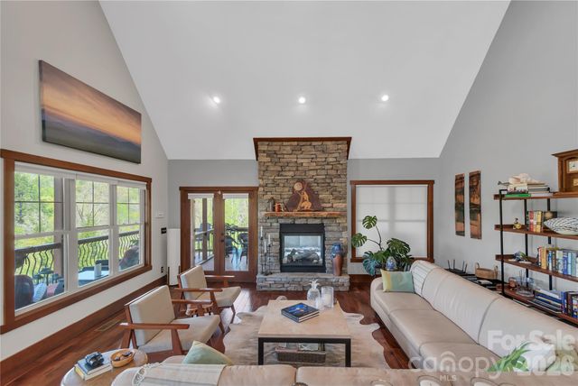 334 Willow Top Lane, Lake Lure, NC 28746