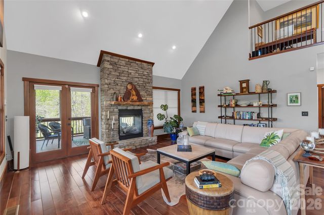 334 Willow Top Lane, Lake Lure, NC 28746