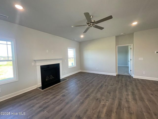 114 Seashore Street, Grimesland, NC 27837