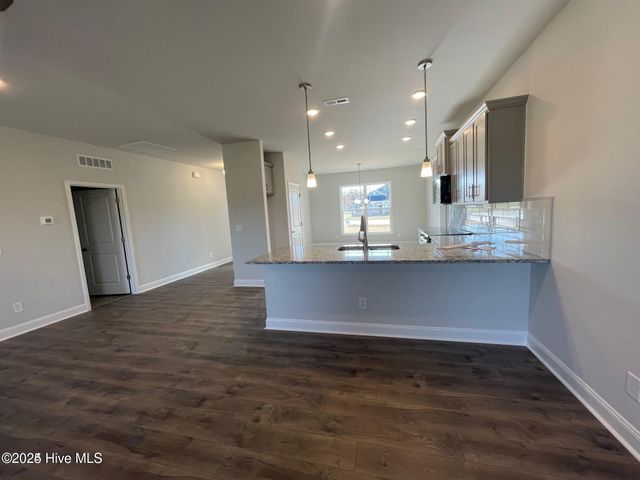 114 Seashore Street, Grimesland, NC 27837