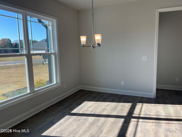 114 Seashore Street, Grimesland, NC 27837
