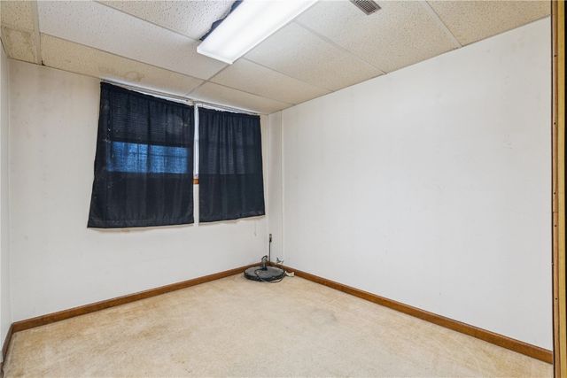 1626 Homewood Lane NE, Cedar Rapids, IA 52402