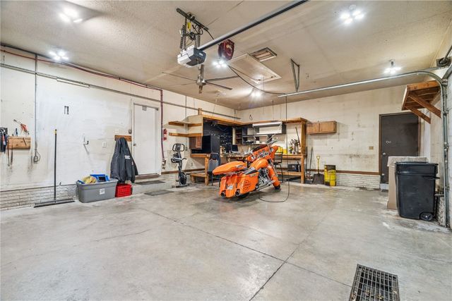 1626 Homewood Lane NE, Cedar Rapids, IA 52402