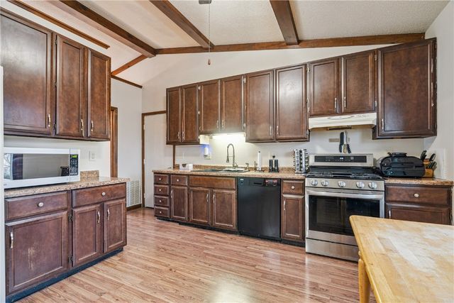 1626 Homewood Lane NE, Cedar Rapids, IA 52402