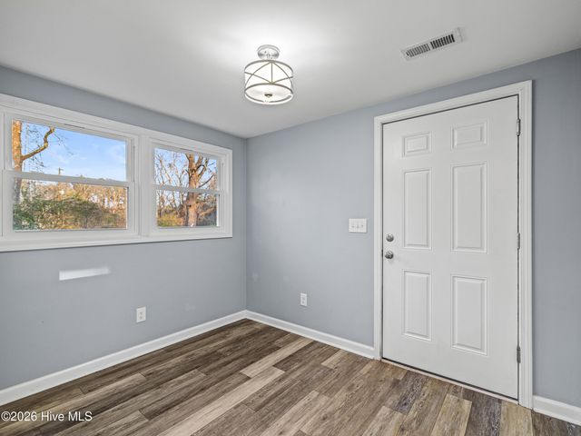 204 Fifth Avenue, Jacksonville, NC 28546