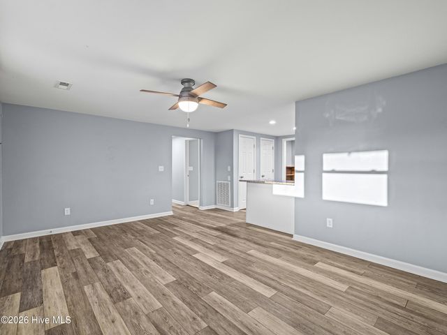 204 Fifth Avenue, Jacksonville, NC 28546