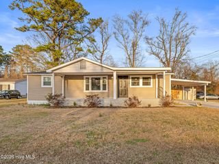 204 Fifth Avenue, Jacksonville, NC 28546
