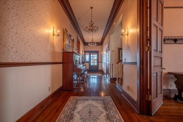 235 Pulaski St, Lawrenceburg, TN 38464