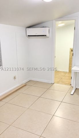 1510 N 73rd Way 1, Hollywood, FL 33024