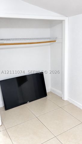 1510 N 73rd Way 1, Hollywood, FL 33024