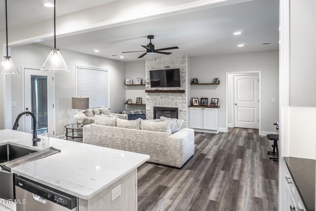336 Belle Arden Drive, Greeneville, TN 37745
