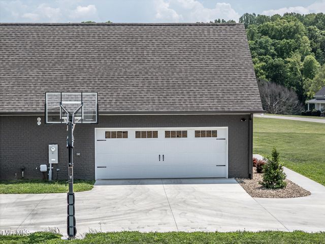 336 Belle Arden Drive, Greeneville, TN 37745