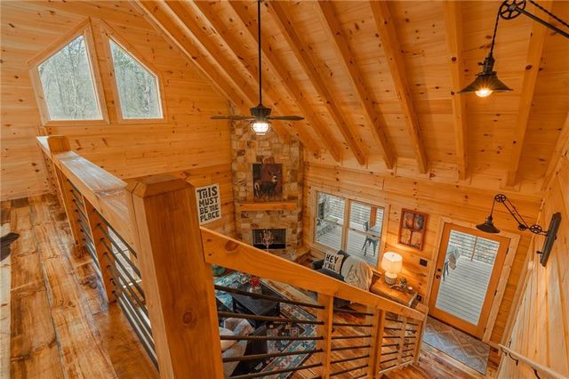 138 Rhondas Way, Ellijay, GA 30540