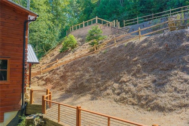 138 Rhondas Way, Ellijay, GA 30540