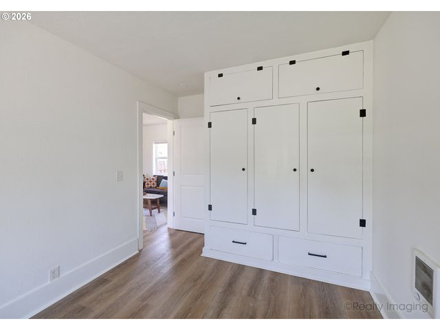 6517 Se 99TH Ave, Portland, OR 97266