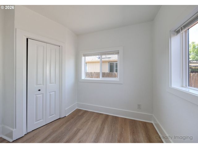 6517 Se 99TH Ave, Portland, OR 97266