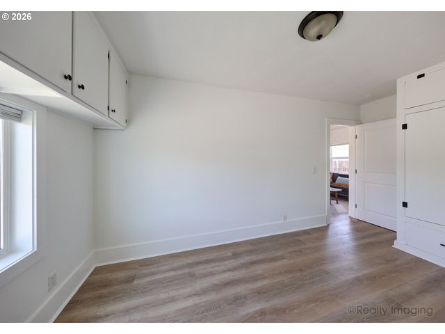 6517 Se 99TH Ave, Portland, OR 97266