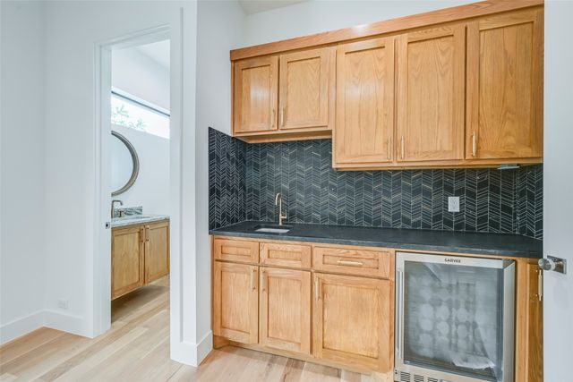 3304 Royal Lane, Dallas, TX 75229