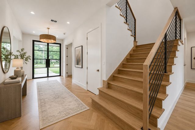 3304 Royal Lane, Dallas, TX 75229