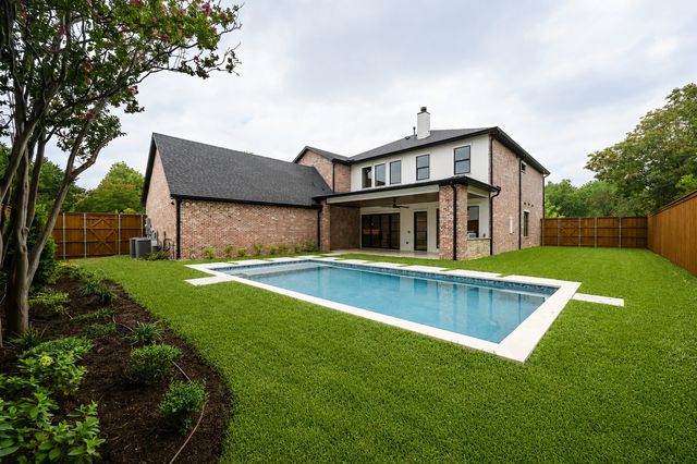 3304 Royal Lane, Dallas, TX 75229