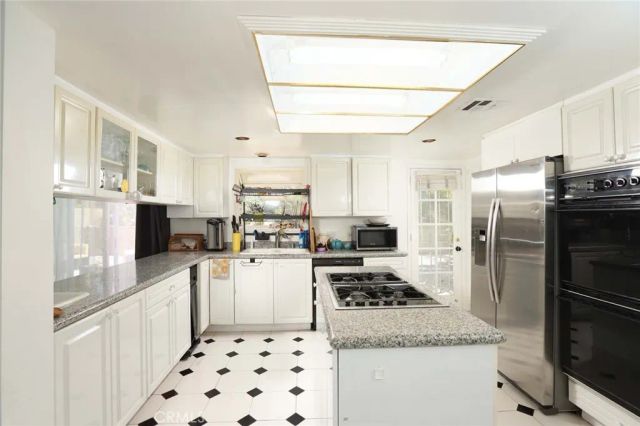 1412 N Louise Street, Glendale, CA 91207
