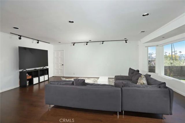 1412 N Louise Street, Glendale, CA 91207