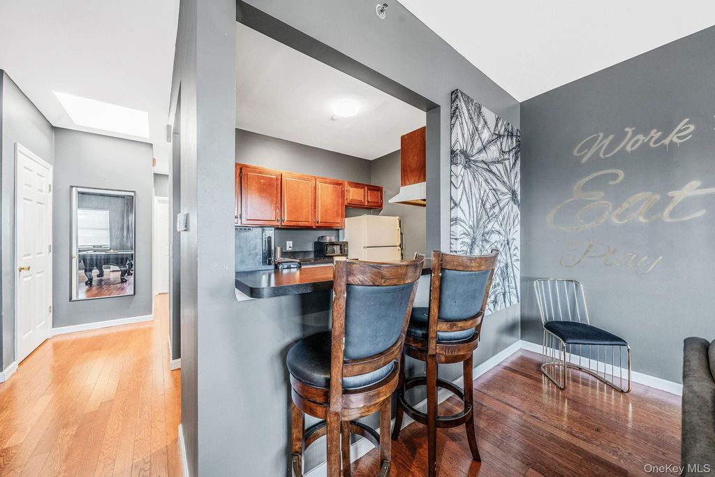 821 Prospect Avenue, Westbury, NY 11590 — photo 4