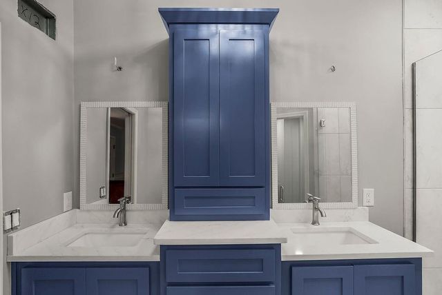 2404 SW Clear Creek Court, Blue Springs, MO 64015
