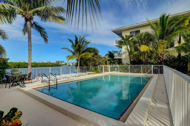 6520 N Ocean Boulevard 24, Ocean Ridge, FL 33435