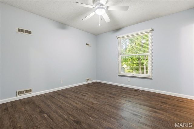 29 Weatherby Drive, St Peters, MO 63376