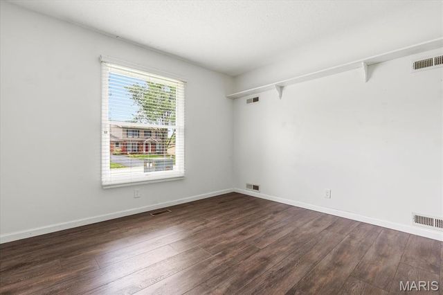 29 Weatherby Drive, St Peters, MO 63376