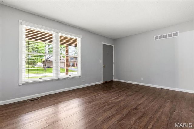29 Weatherby Drive, St Peters, MO 63376