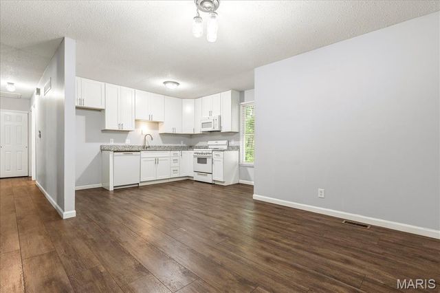29 Weatherby Drive, St Peters, MO 63376