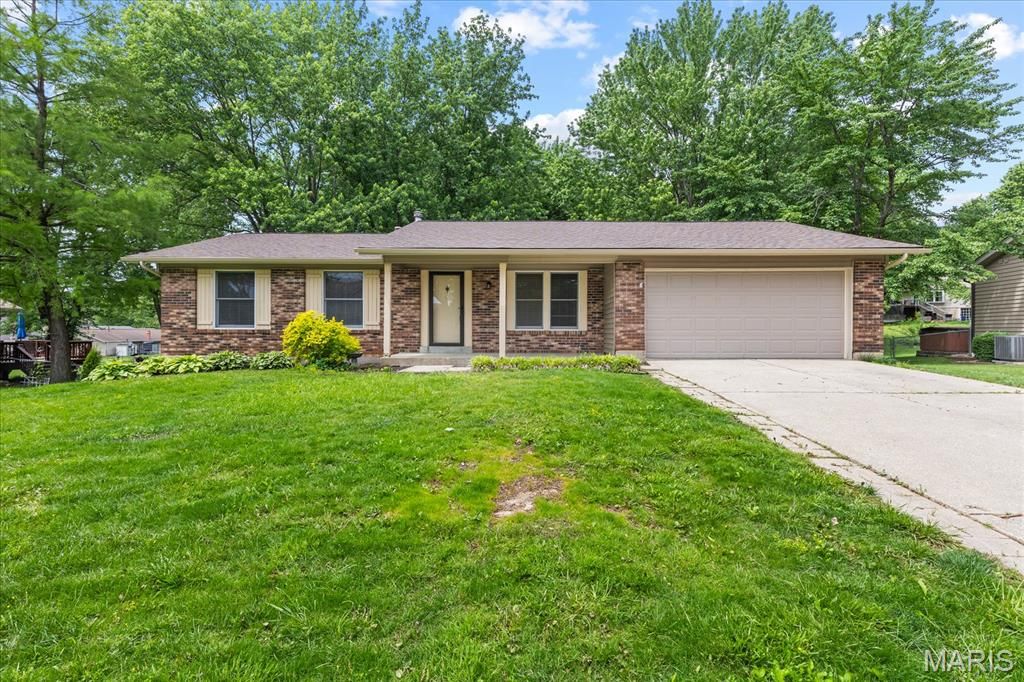 29 Weatherby Drive, St Peters, MO 63376
