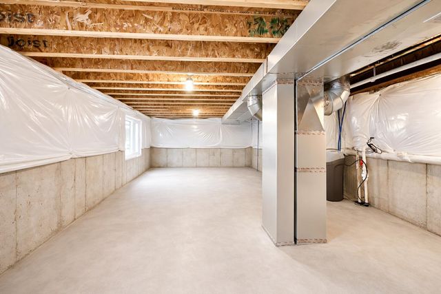 10351 Privet Drive, Crown Point, IN 46307