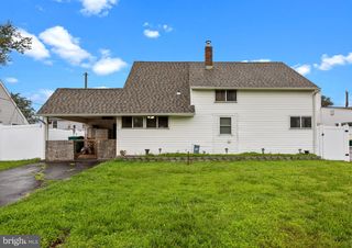 23 NESTINGROCK LN, Levittown, PA 19054