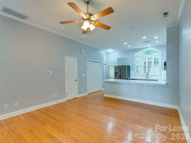 1571 Pecan Avenue, Charlotte, NC 28205