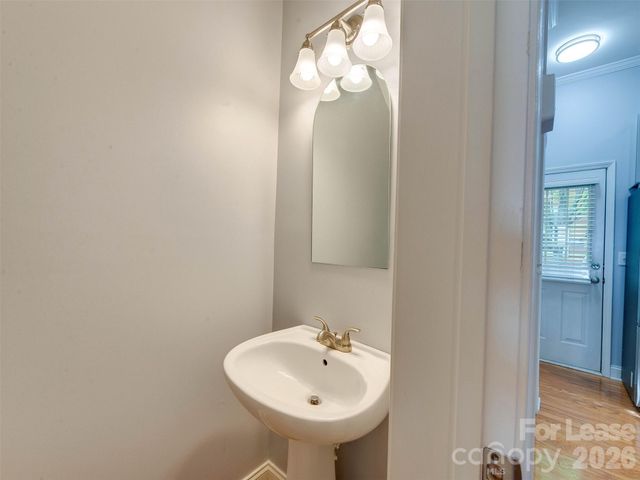 1571 Pecan Avenue, Charlotte, NC 28205