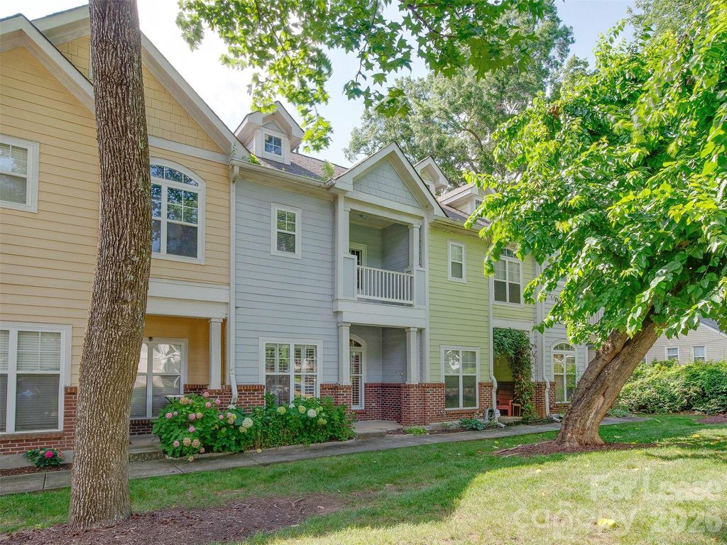 1571 Pecan Avenue, Charlotte, NC 28205