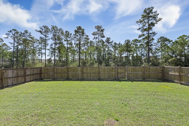 601 Yellow Leaf Lane, Summerville, SC 29486