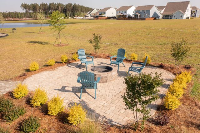 601 Yellow Leaf Lane, Summerville, SC 29486