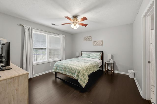 1945 Dark Tower Road, Lexington, KY 40511