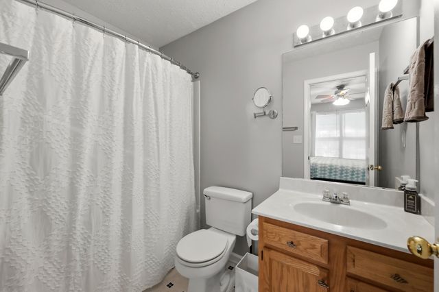 1945 Dark Tower Road, Lexington, KY 40511