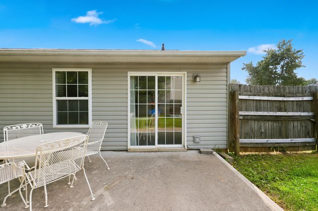 1945 Dark Tower Road, Lexington, KY 40511