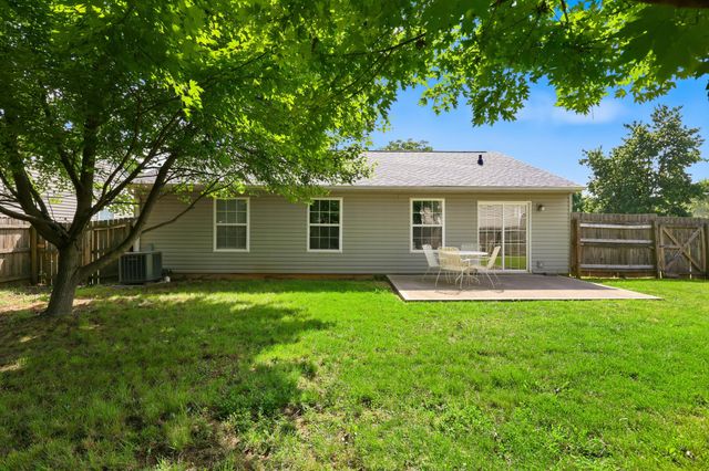 1945 Dark Tower Road, Lexington, KY 40511